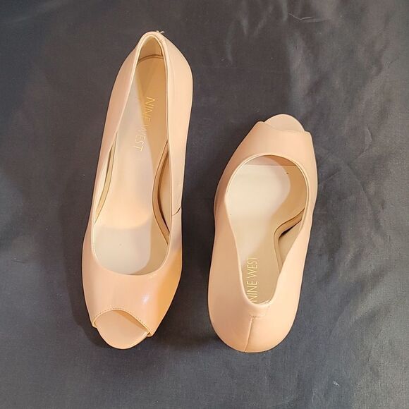 BRAND NEW WOMEN'S NWCAMYA PEEP TOE CLASSIC PUMPS - Picture 8 of 16